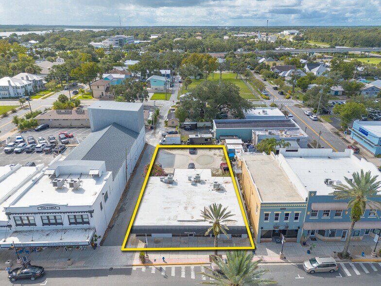 More Photos Of 418 Canal St, New Smyrna Beach Loft Creative Space For Lease