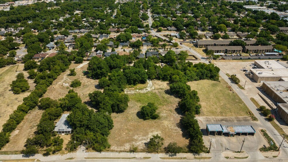More Photos Of 417 E Danieldale Rd, Duncanville Land For Lease