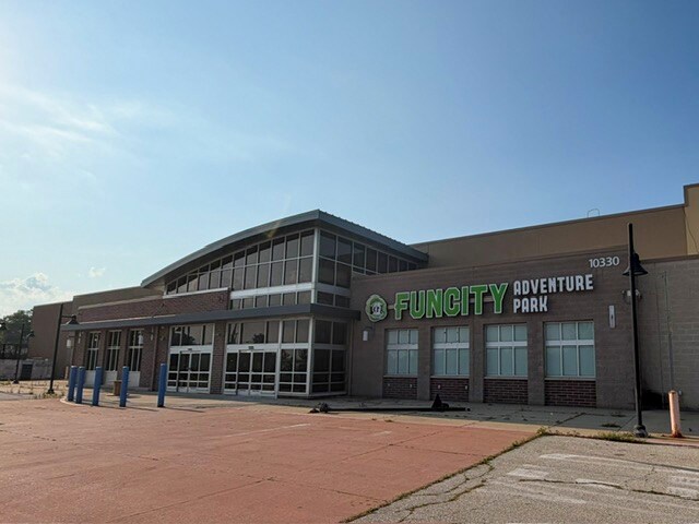 Primary Photo Of 10330 W Silver Spring Dr, Milwaukee Freestanding For Lease