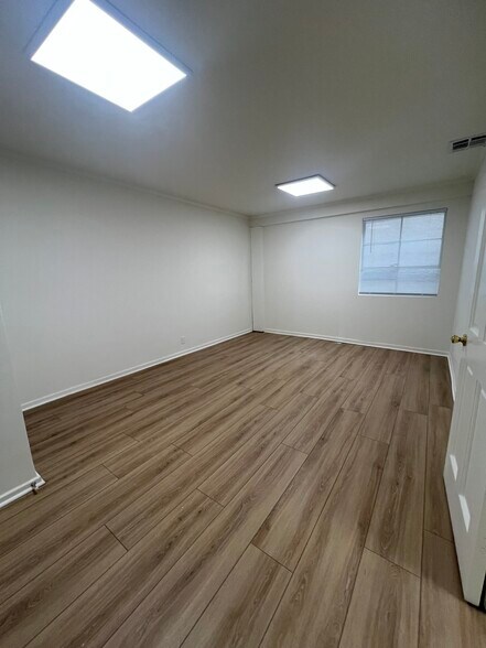 More Photos Of 6210 Wilshire Blvd, Los Angeles Office For Lease