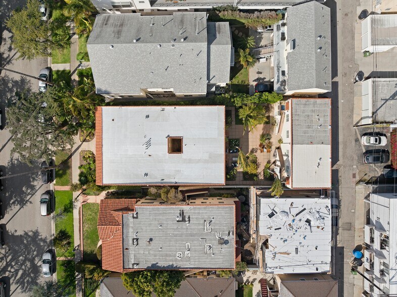 More Photos Of 827 12th St, Santa Monica Apartments For Sale