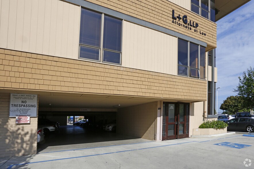 More Photos Of 318 Cayuga St, Salinas Office For Sale