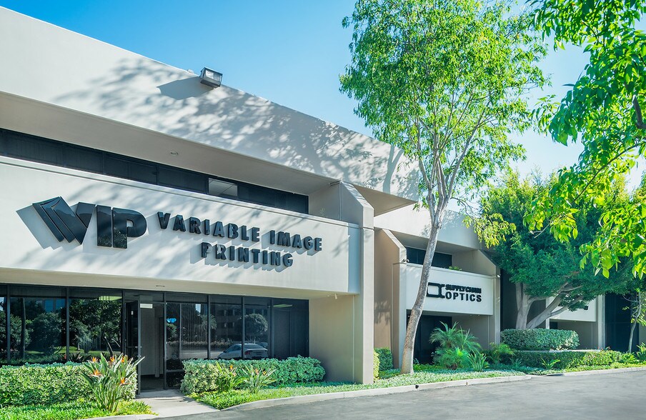 More Photos Of 1929 Main St, Irvine Light Distribution For Lease