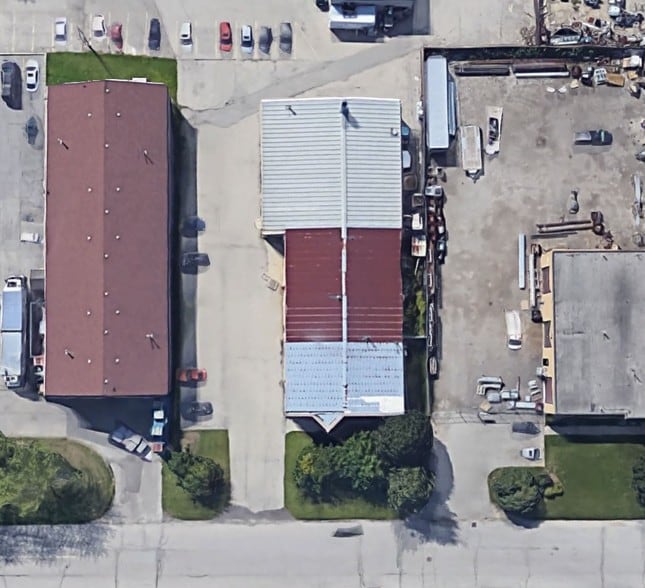 More Photos Of 15 Howard Pl, Kitchener Warehouse For Sale