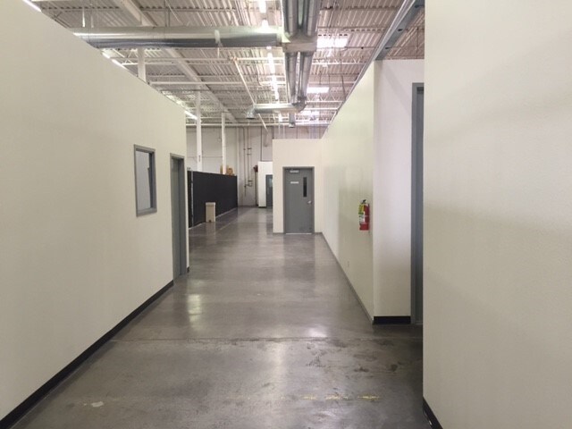 More Photos Of 1430 Vanderbilt Dr, El Paso Warehouse For Lease