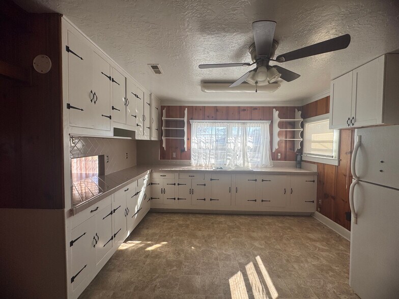 More Photos Of 8385 AL Highway 144, Alexandria Office Residential For Sale