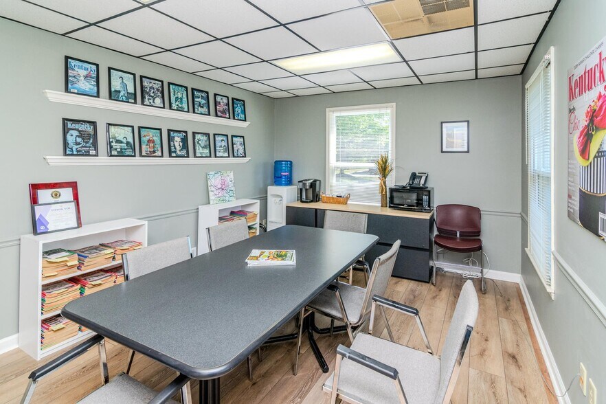 More Photos Of 100-102 Consumer Ln, Frankfort Office For Sale