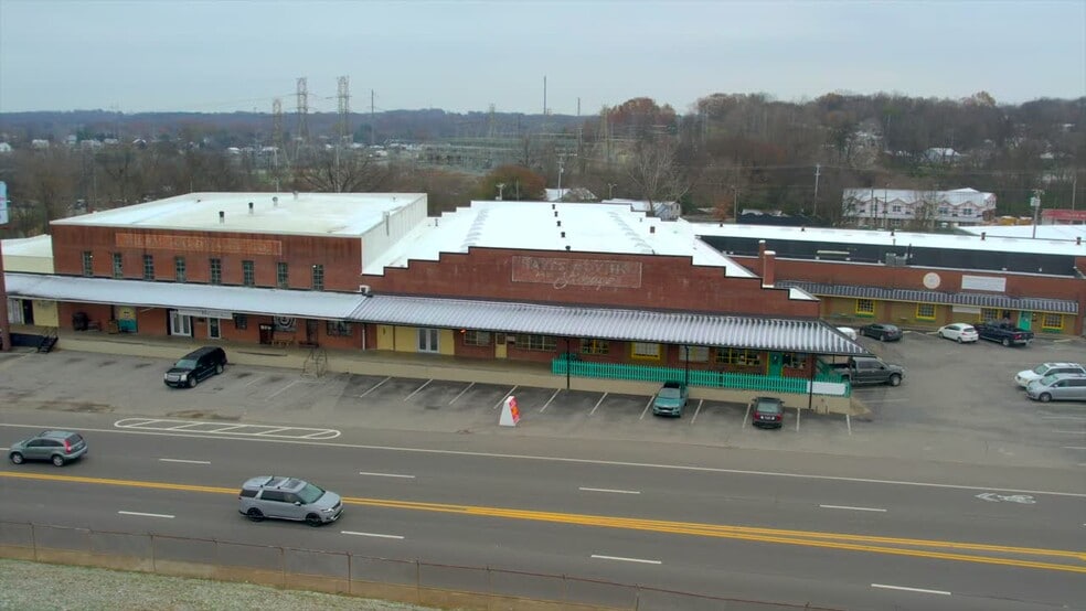 Primary Photo Of 1214 College St, Clarksville Warehouse For Lease
