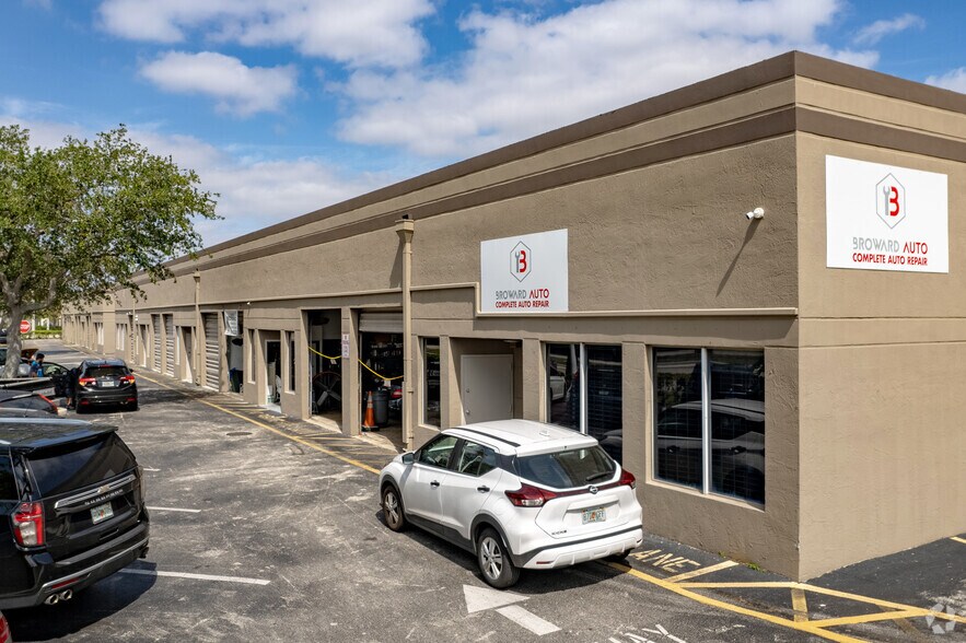 More Photos Of 5401 NW 102nd Ave, Sunrise Unknown For Lease