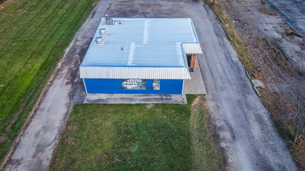 More Photos Of 1794 Harrington Memorial Rd, Mansfield Bar For Sale