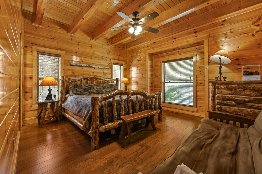 More Photos Of 1960 Blackthorn Trl, Sevierville Specialty For Sale
