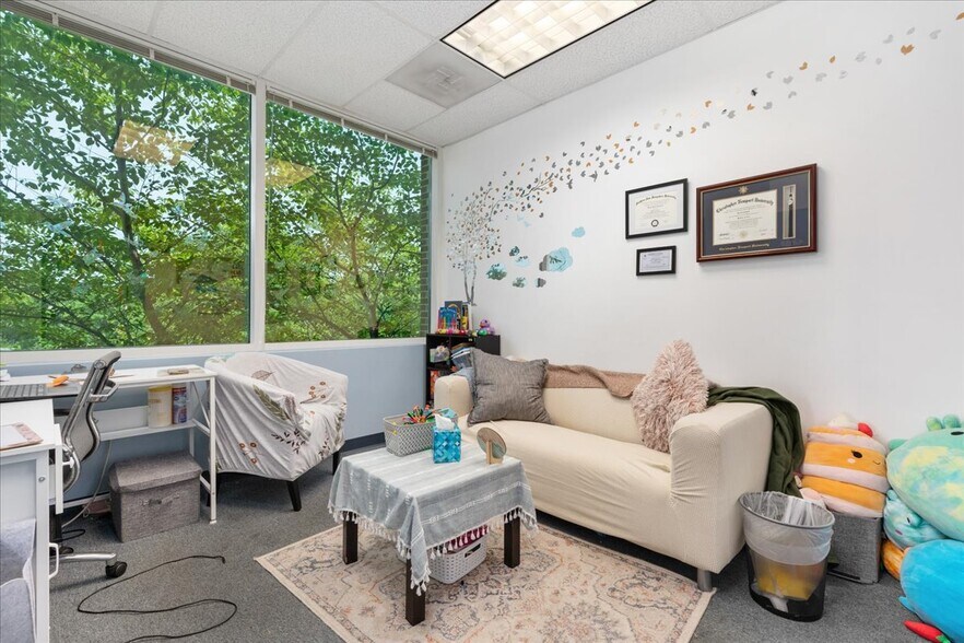 More Photos Of 8140 Ashton Ave, Manassas Medical For Sale
