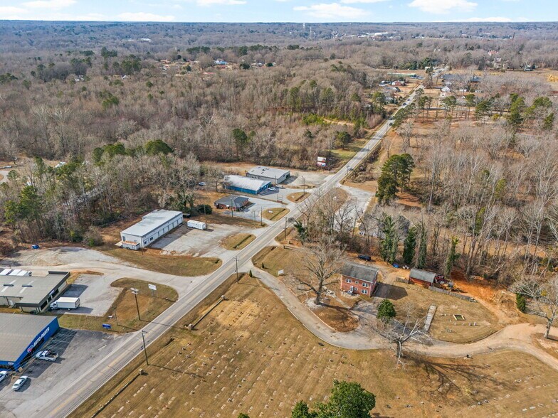 More Photos Of 760 E Main St, Laurens General Retail For Sale