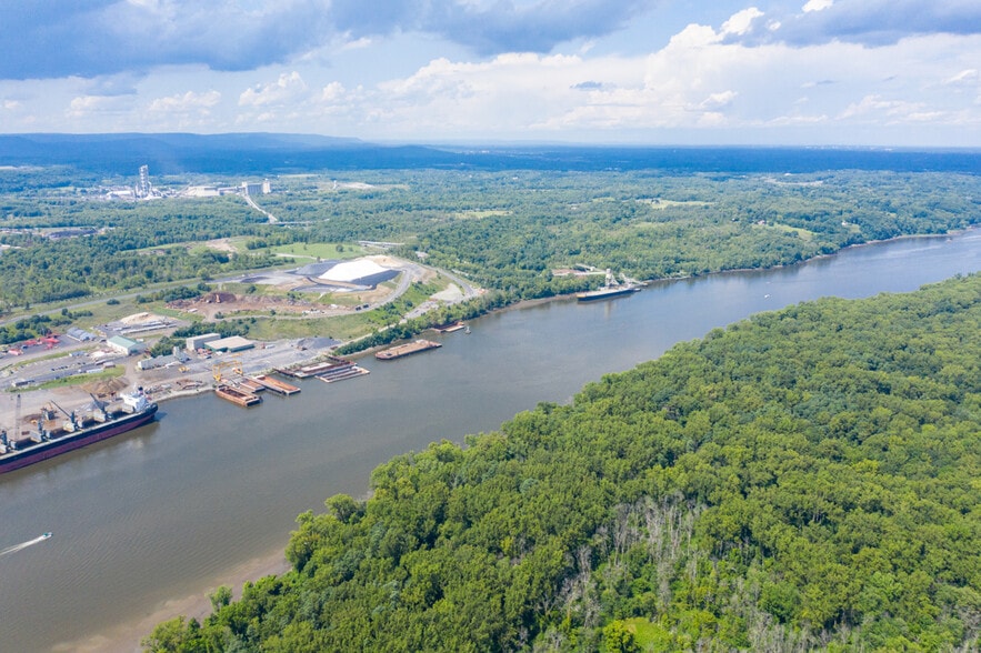 More Photos Of 2169 River Rd, Coeymans Unknown For Lease