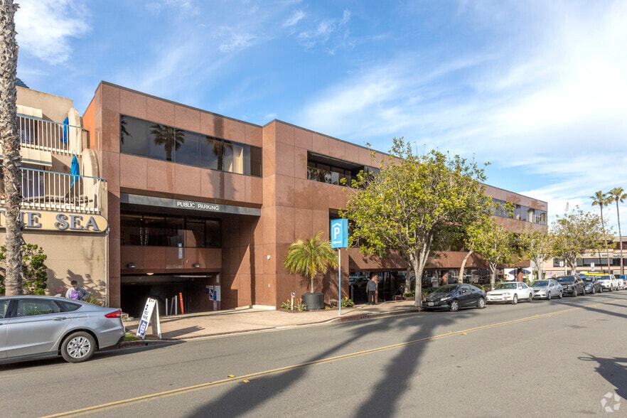 More Photos Of 875 Prospect St, La Jolla Office For Lease