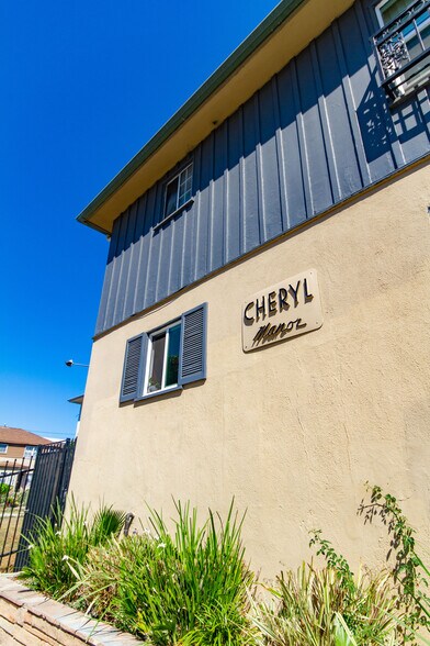 More Photos Of , Los Angeles Multifamily For Sale