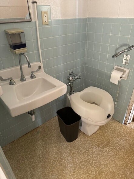 More Photos Of 365 Alpha St, Camden Skilled Nursing Facility For Sale