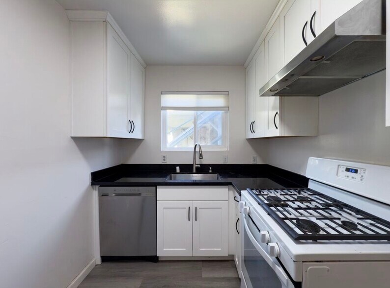 More Photos Of 228 S Shoreline Blvd, Mountain View Apartments For Sale