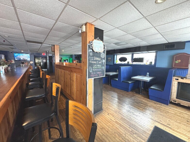 More Photos Of 164 Main St, Portland Restaurant For Sale