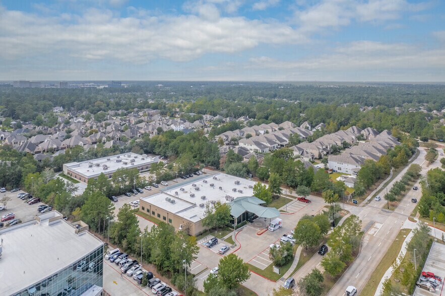 More Photos Of 135 Vision Park Blvd, Spring Medical For Lease