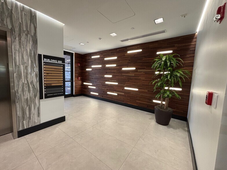 More Photos Of 900 SE 3rd Ave, Fort Lauderdale Office For Lease