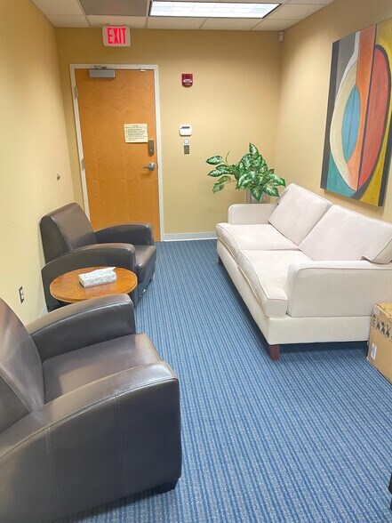 More Photos Of 804 Pershing Dr, Silver Spring Medical For Sale