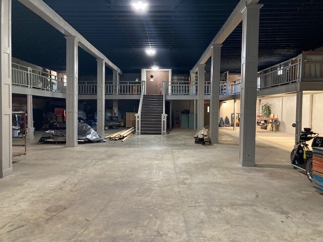 More Photos Of 2200 Glass St, Chattanooga Storefront Retail Residential For Sale