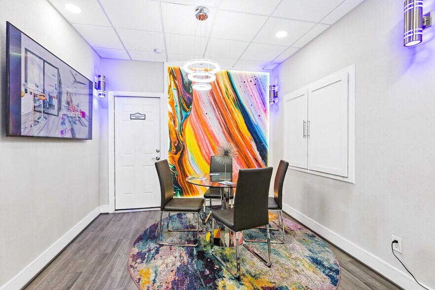 More Photos Of 3499 Evergreen Dr, Houston Apartments For Sale