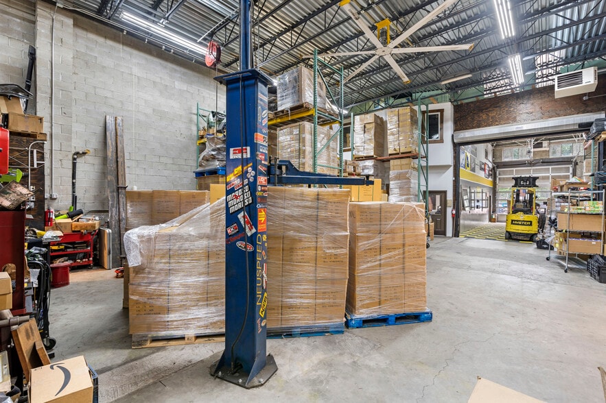 More Photos Of 574 Industrial Loop, Staten Island Warehouse For Sale