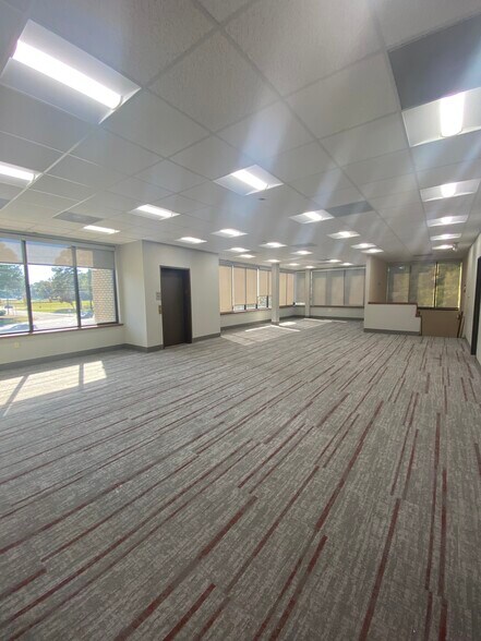 More Photos Of 200 Forest Hills Rd W, Wilson Bank For Sale