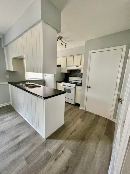 More Photos Of 1430 E Main St, Murfreesboro Multifamily For Sale