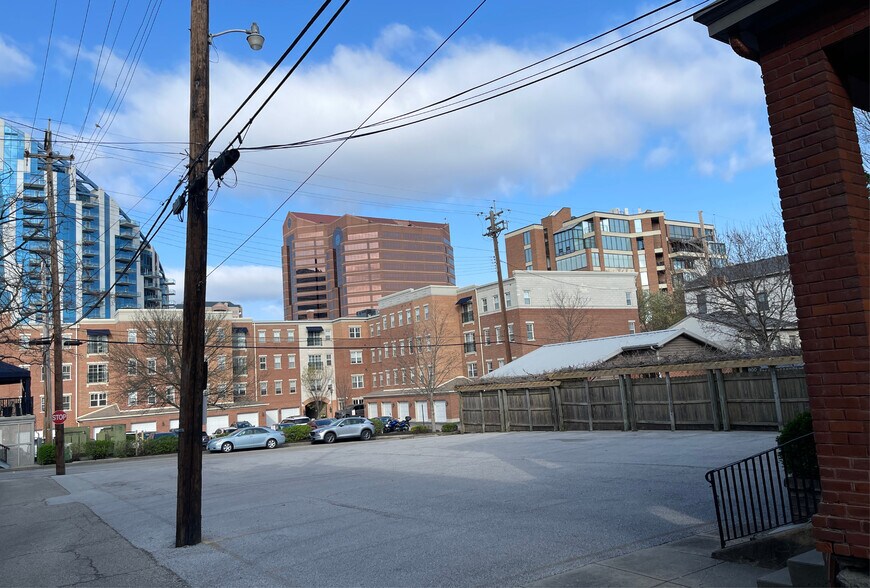 More Photos Of 211 Garrard St, Covington Loft Creative Space For Sale