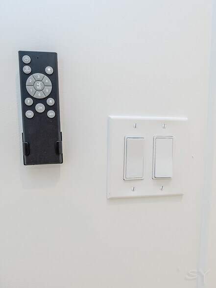 More Photos Of 6050 Eberhart ave, Chicago Apartments For Sale