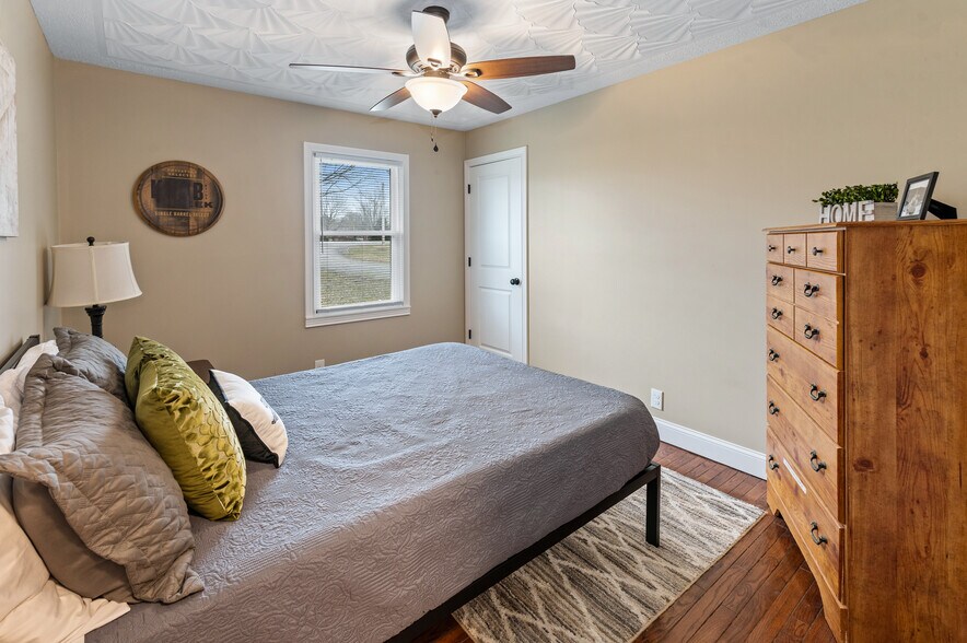 More Photos Of 3625 New Shepherdsville Rd, Bardstown Flex For Sale