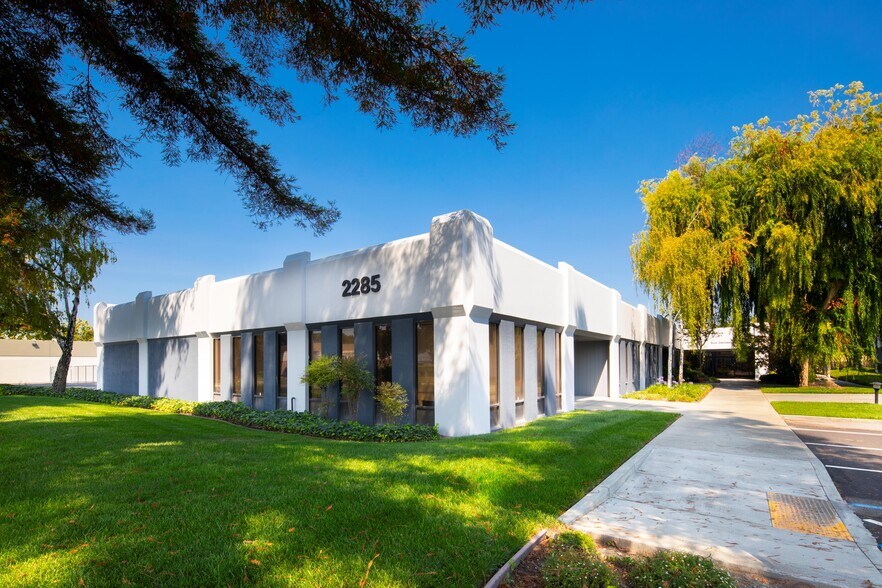 More Photos Of 2225 Martin Ave, Santa Clara Unknown For Lease