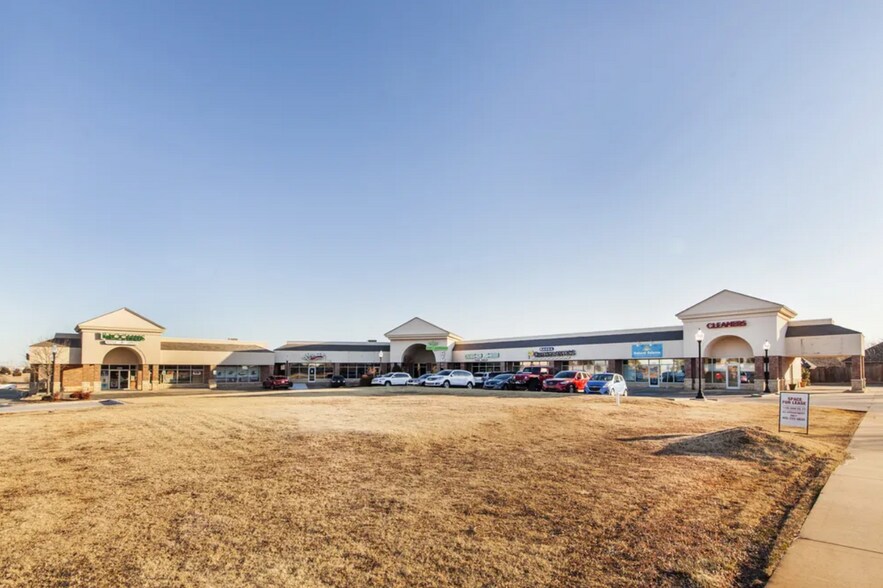 More Photos Of 17200 N May Ave, Oklahoma City Freestanding For Lease