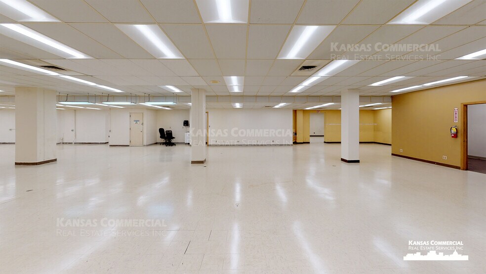 More Photos Of 400 SE Quincy St, Topeka Office For Lease