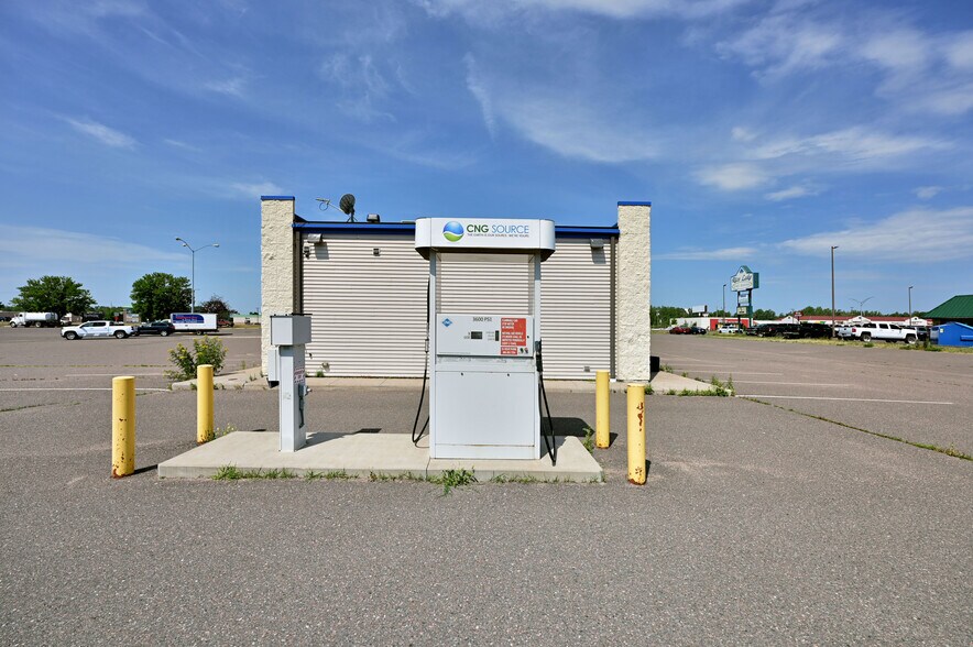 More Photos Of 2501 S Main St, Rice Lake Convenience Store For Sale