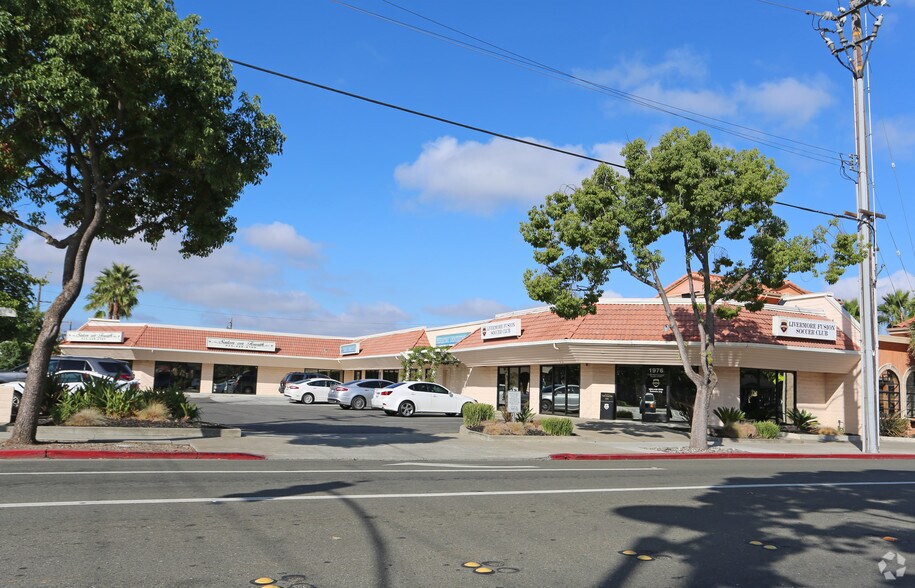 Primary Photo Of 1952-1988 4th St, Livermore Freestanding For Lease