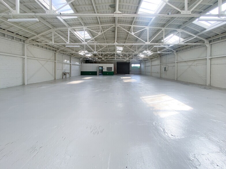 More Photos Of 2515 Seminary Ave, Oakland Health Club For Sale