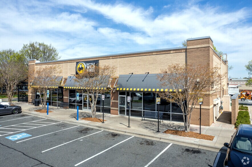 More Photos Of 6110-6130 Bayfield Pky, Concord Unknown For Lease