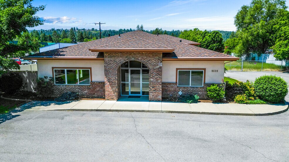 More Photos Of 9629 N Colfax Rd, Spokane Office For Sale