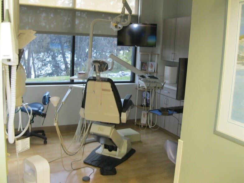 More Photos Of 1240-1248 Wrights Ln, West Chester Office For Sale