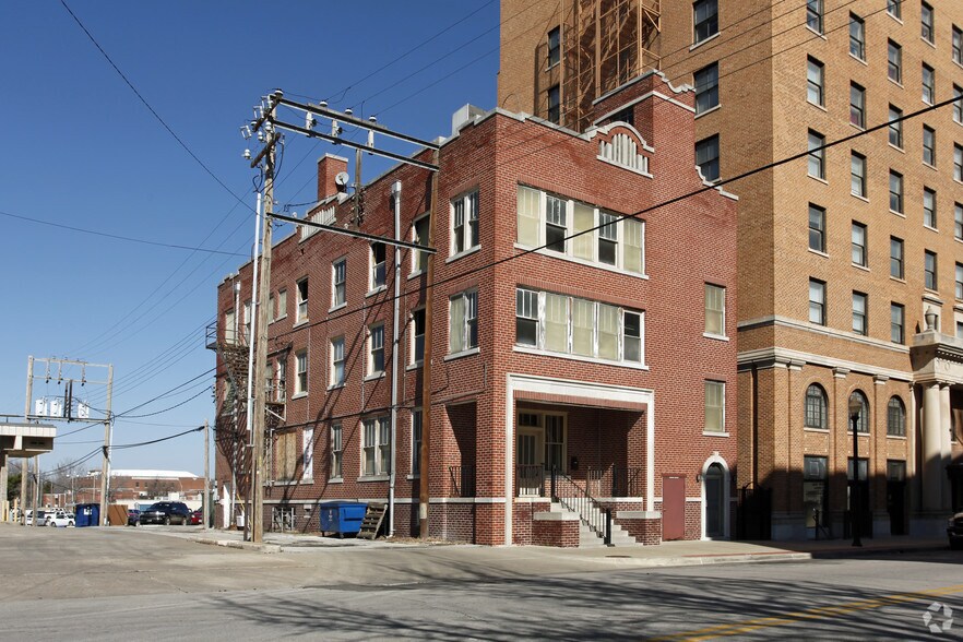 Primary Photo Of 14 E 9th St, Shawnee Office Residential For Sale