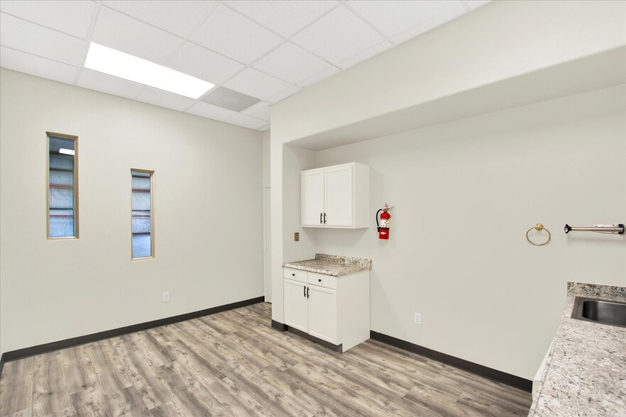 More Photos Of 7905 W 120th Ave, Broomfield Flex For Lease