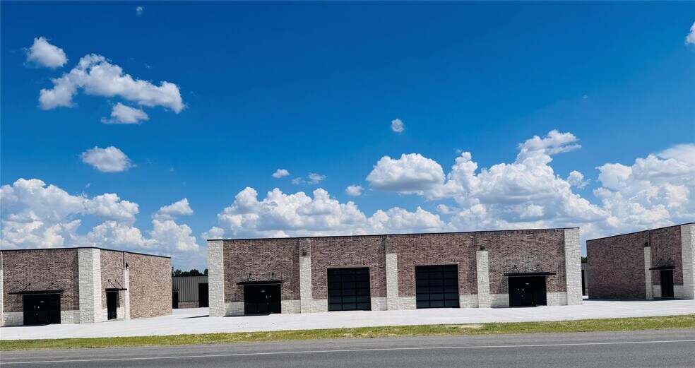 More Photos Of 13008 S FM 730, Azle Flex For Lease