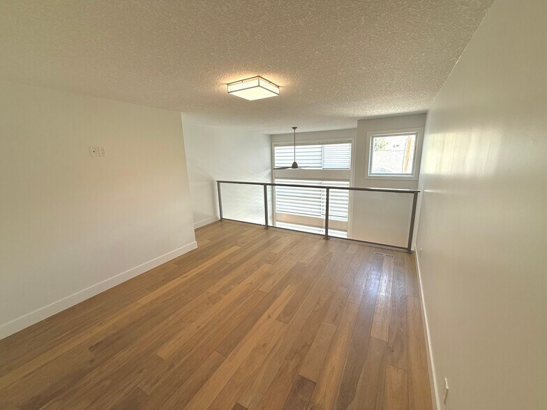 More Photos Of 613 3rd Ave NE, Calgary Apartments For Sale