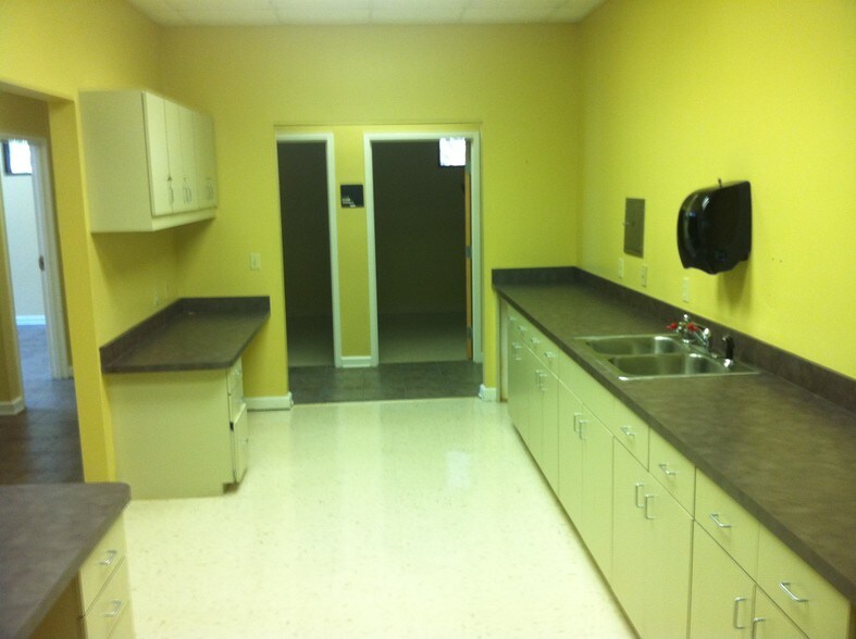 More Photos Of 13940 SE Us Highway 441 Hwy, Lady Lake Office For Lease