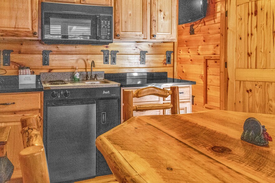 More Photos Of , Tellico Plains Unknown For Sale