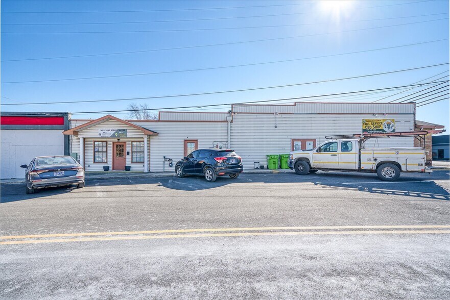 More Photos Of 142 West Ave, Crossville Medical For Sale